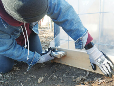 Step6-Staple-Plastic